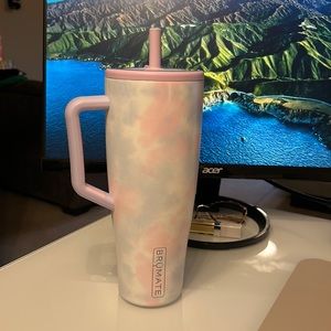 NWT LIMITED EDITION Brumate 40oz ERA in Daydream.